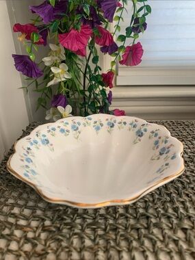 Vintage Royal Albert Floral Shell Shaped Dish with Gold Trim Accents